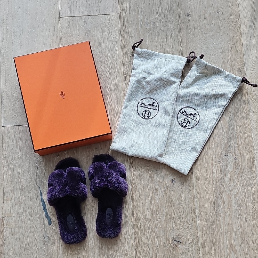 NWB Hermes Oran Purple Fur Slippers